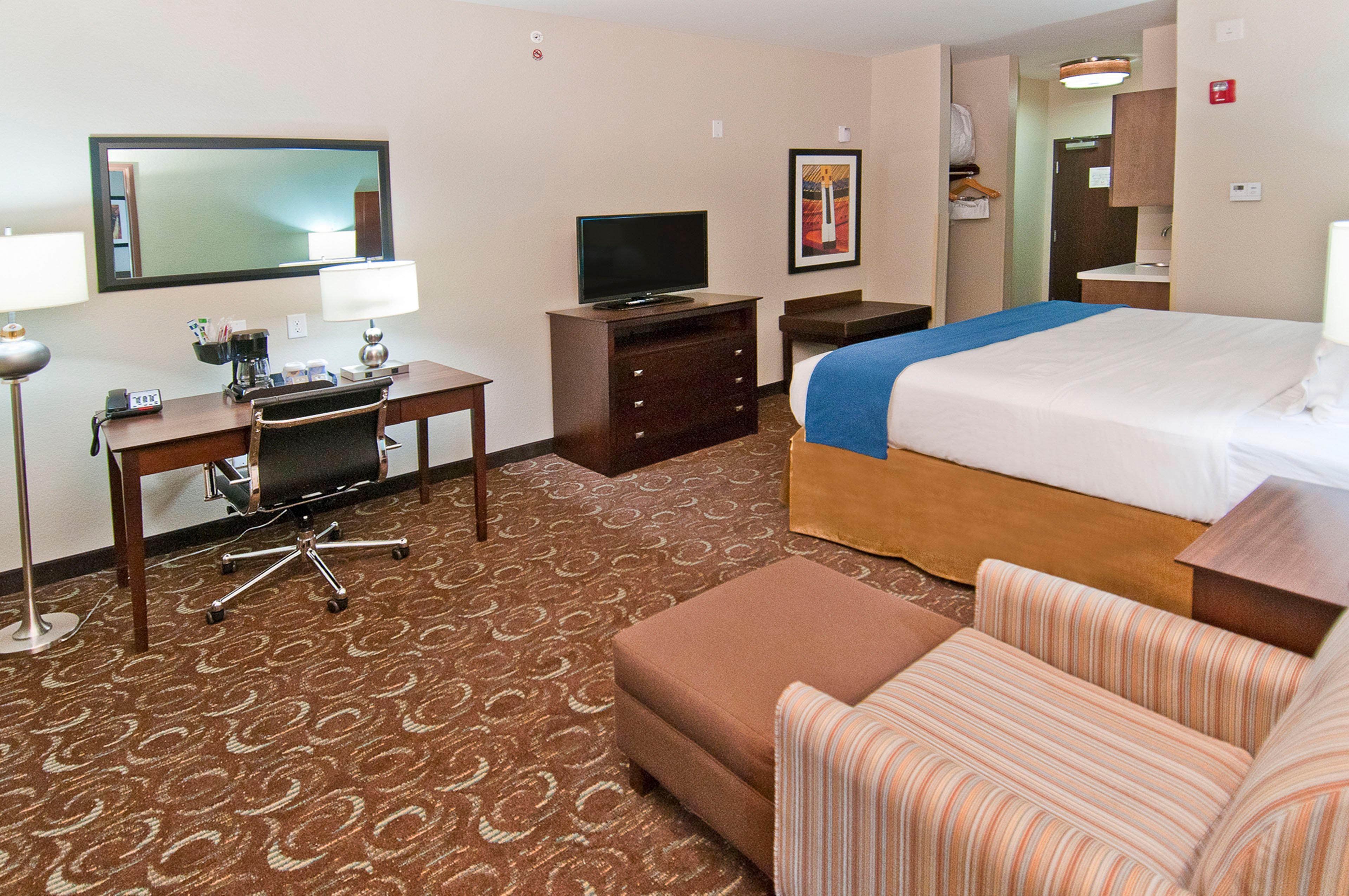 Holiday Inn Express & Suites San Antonio Frost Bank Center By Ihg Экстерьер фото