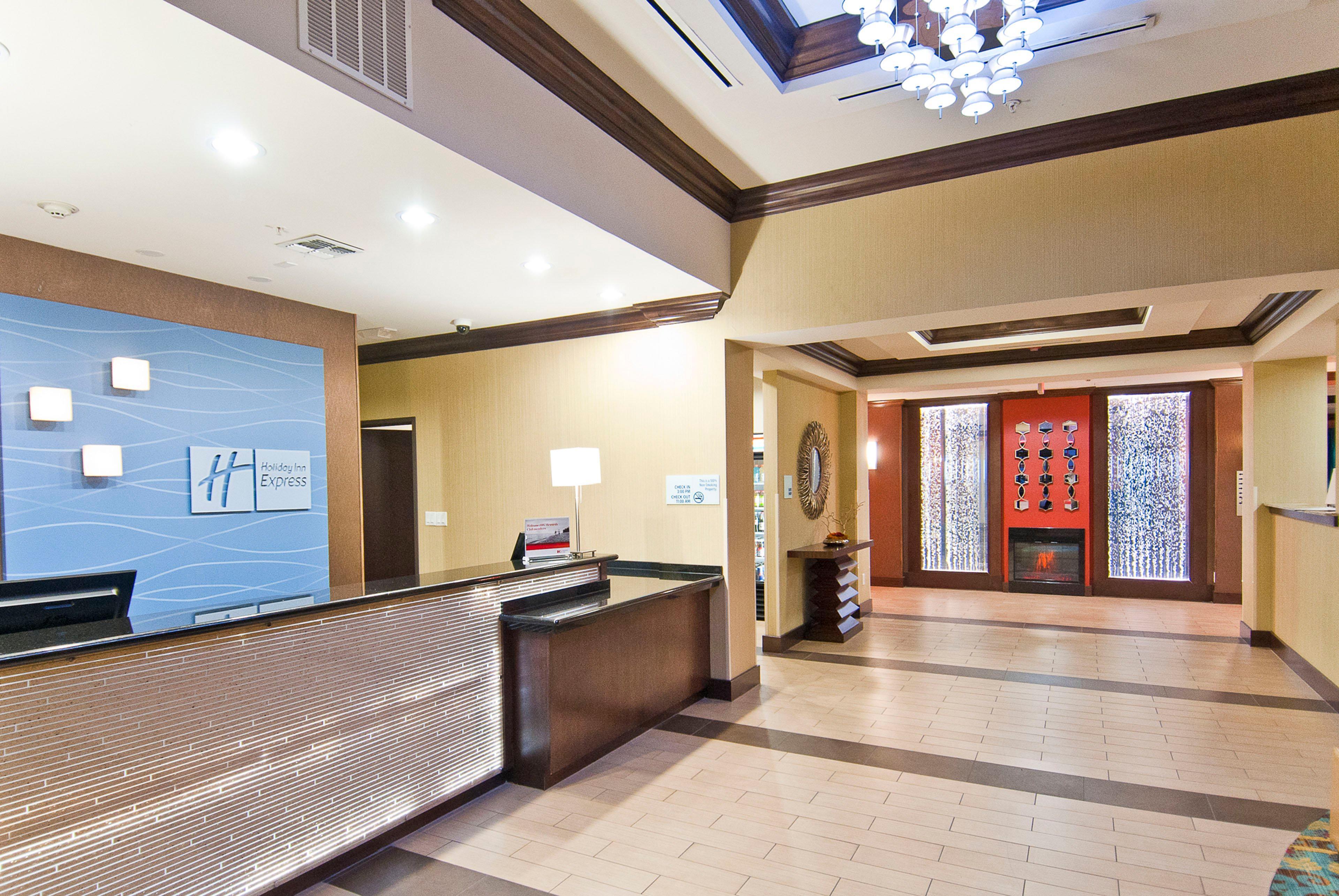 Holiday Inn Express & Suites San Antonio Frost Bank Center By Ihg Экстерьер фото