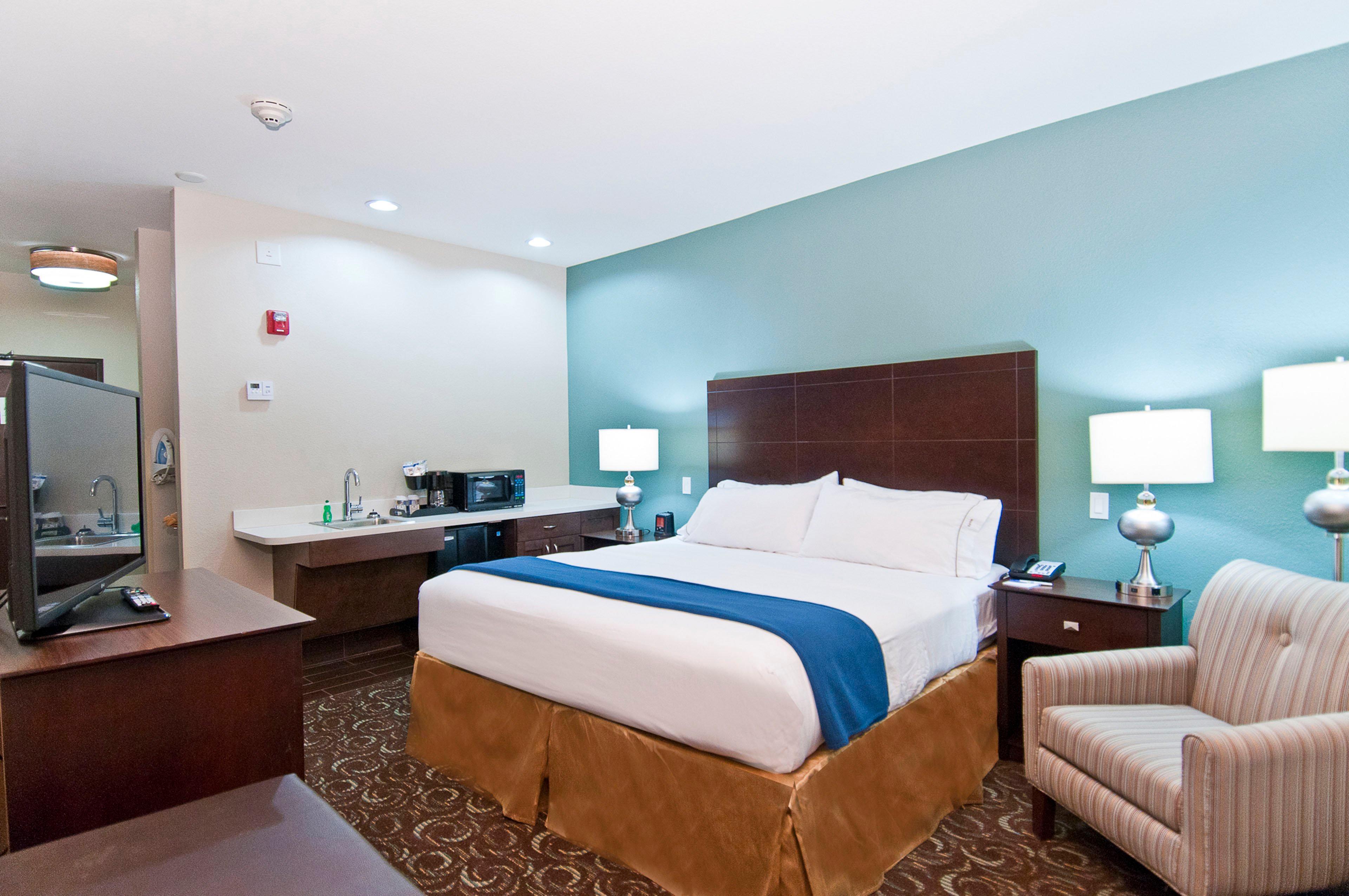 Holiday Inn Express & Suites San Antonio Frost Bank Center By Ihg Экстерьер фото
